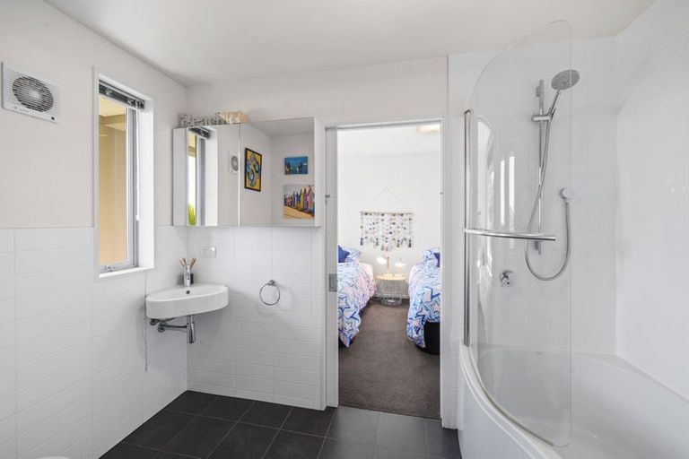 Photo of property in 10 Quarry Hill Terrace, Kennedys Bush, Christchurch, 8025