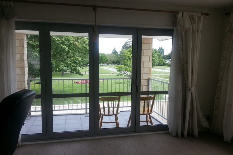 Photo of property in 207a Memorial Avenue, Burnside, Christchurch, 8053