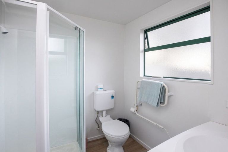Photo of property in 68 Thackeray Place, Waltham, Christchurch, 8023