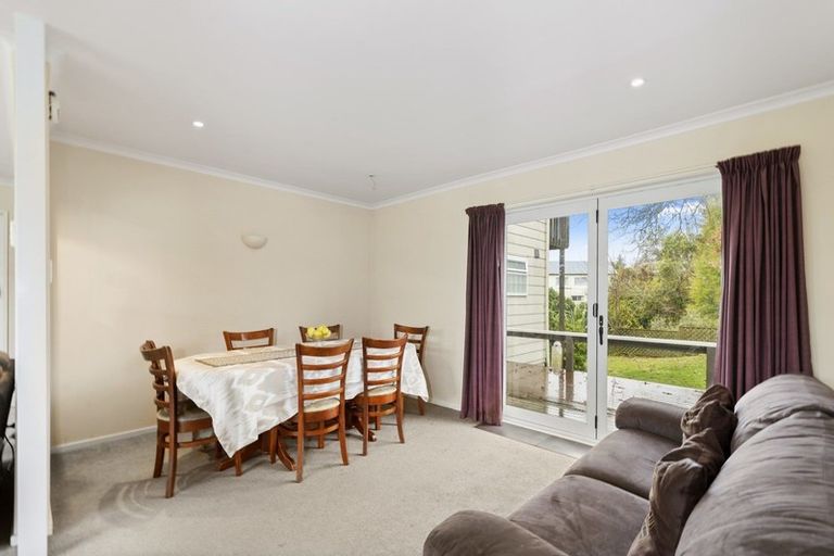 Photo of property in 16 Utuhina Road, Springfield, Rotorua, 3015