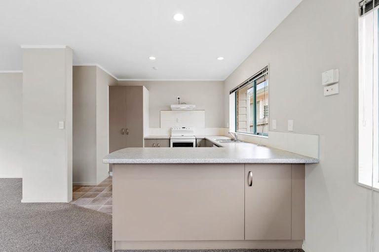 Photo of property in 1/52 Donald Street, Stanmore Bay, Whangaparaoa, 0932