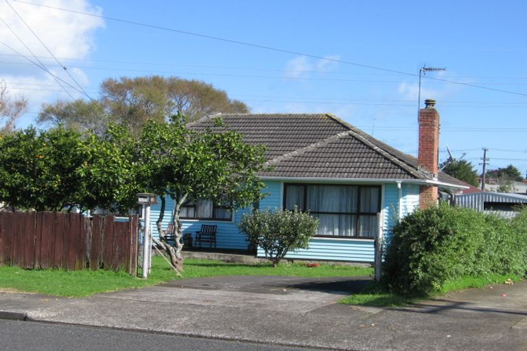 Photo of property in 5 Nola Crescent, Otara, Auckland, 2023