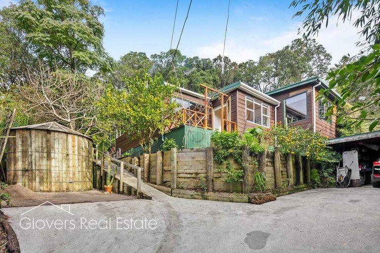 Photo of property in 205 Victory Road, Laingholm, Auckland, 0604