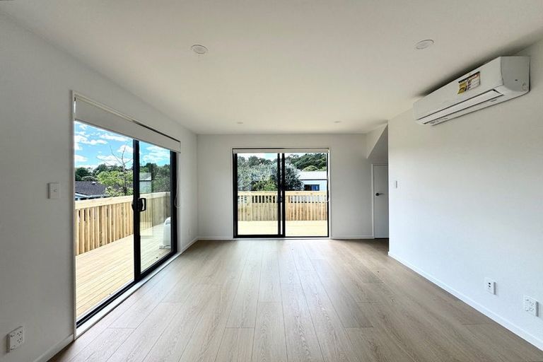 Photo of property in 30e Mack Place, Red Hill, Papakura, 2110