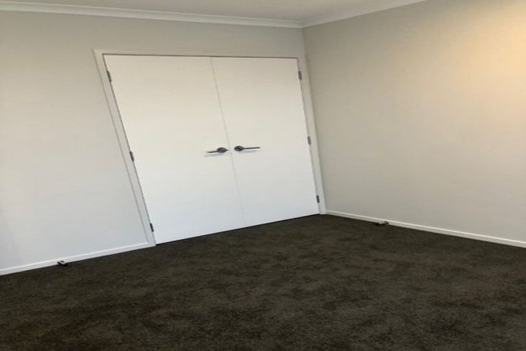 Photo of property in 2 Patariki Way, Beach Haven, Auckland, 0626