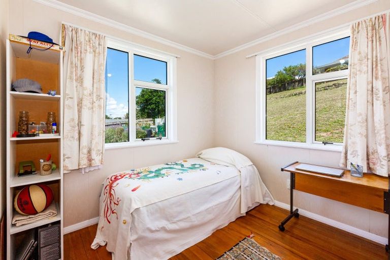 Photo of property in 48 Te Pene Avenue, Titahi Bay, Porirua, 5022
