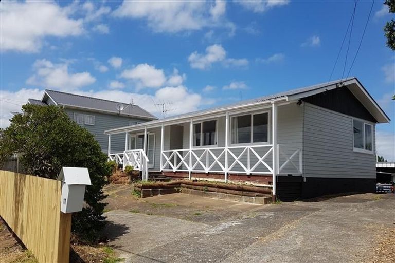 Photo of property in 17 Kealy Road, Mount Wellington, Auckland, 1062