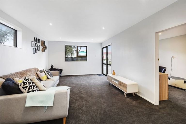 Photo of property in 145 Conclusion Street, Ascot Park, Porirua, 5024