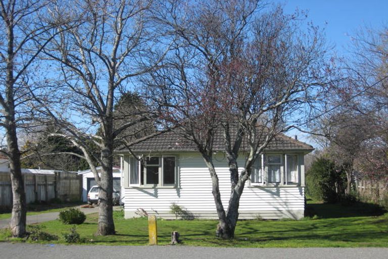 Photo of property in 16 Dixon Street, Carterton, 5713