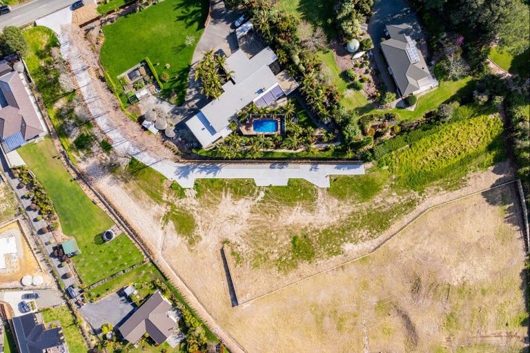 Photo of property in 48 Old Waipu Road, Mangawhai, 0505