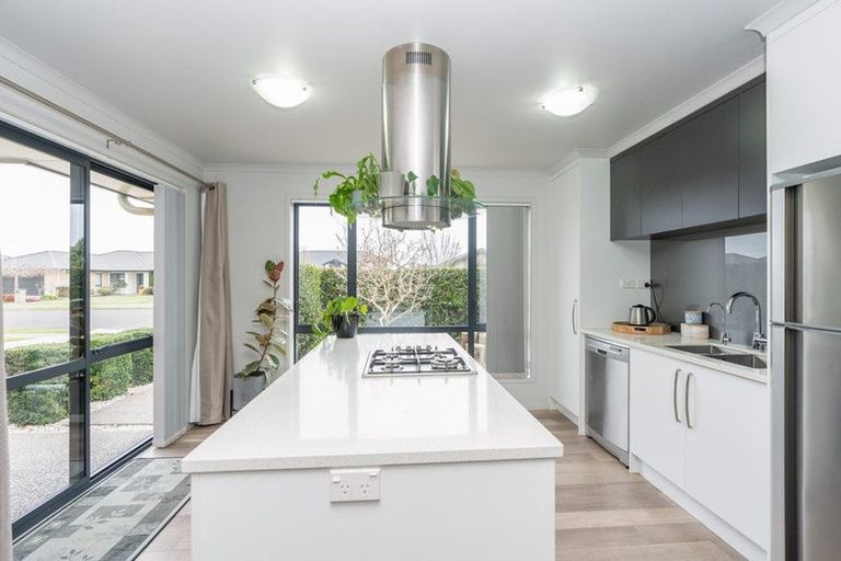 Photo of property in 52 Aquila Crescent, Rototuna North, Hamilton, 3210