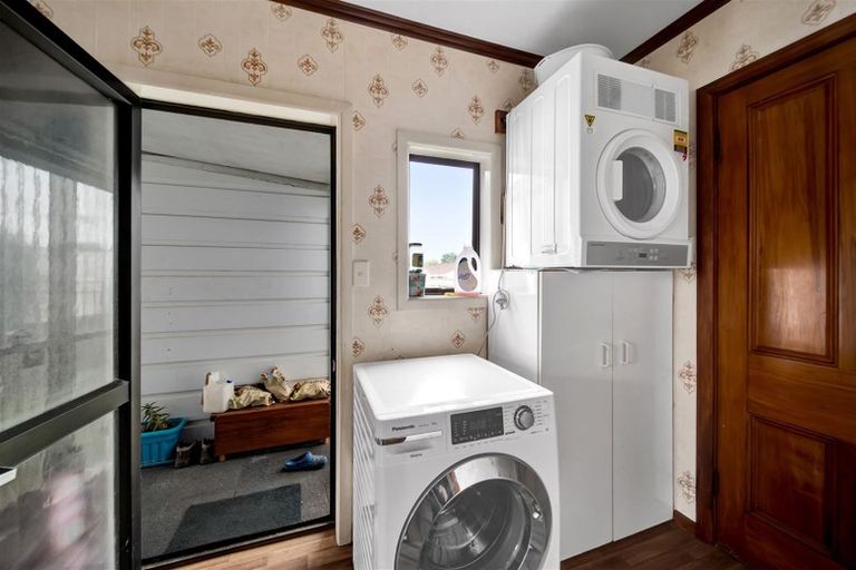 Photo of property in 30 Caledonia Street, Hawera, 4610