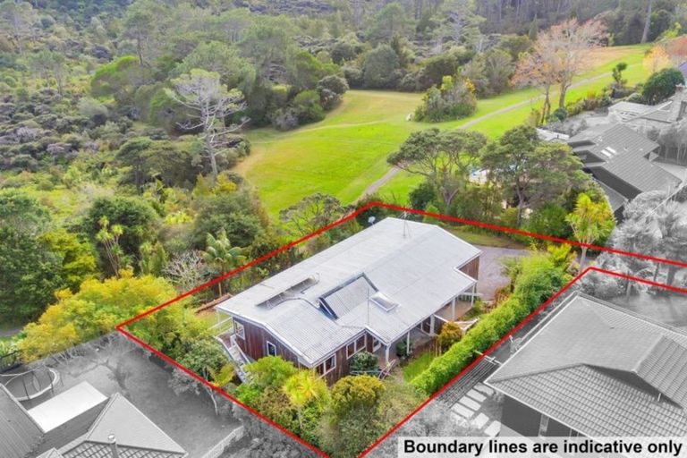 Photo of property in 82 Aberdeen Road, Campbells Bay, Auckland, 0620