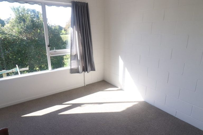Photo of property in 3/52 Fruitvale Road, New Lynn, Auckland, 0600