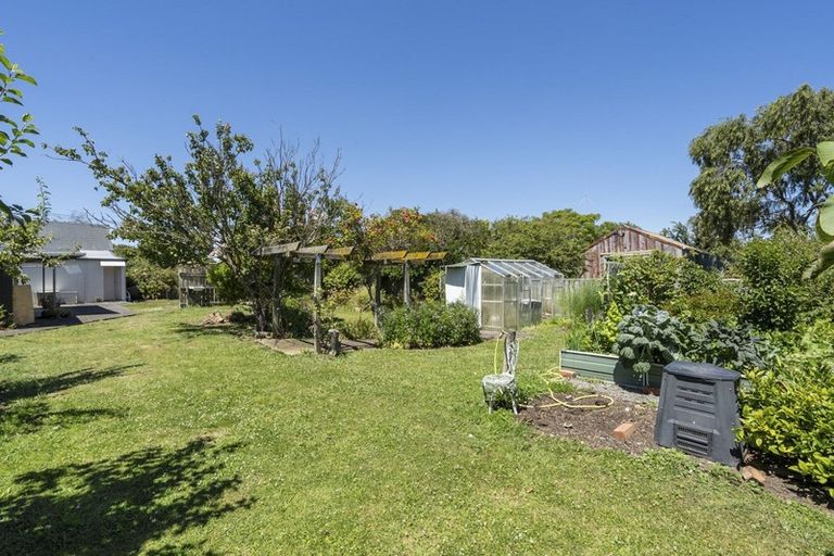 Photo of property in 173 Bridge Street, Bulls, 4818