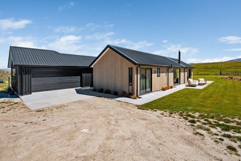 Photo of property in 30 Porter Lane, Springvale, Alexandra, 9391