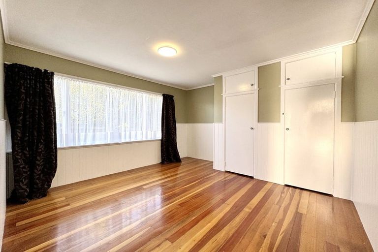 Photo of property in 101 Sunnyside Road, Sunnyvale, Auckland, 0612