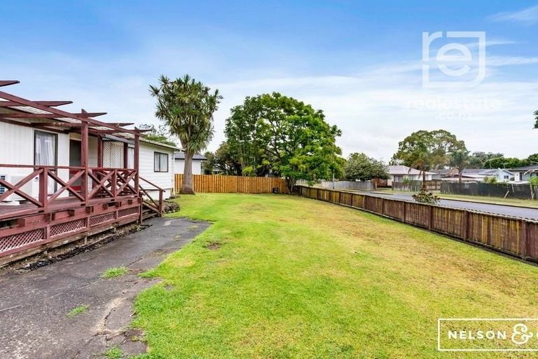 Photo of property in 3 Limond Street, Randwick Park, Auckland, 2105