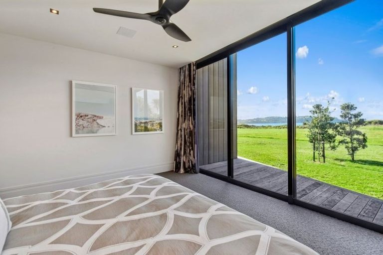 Photo of property in 51 Kewai Street, Omaha, 0986