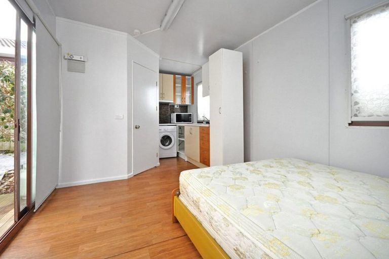 Photo of property in 20a Corunna Road, Milford, Auckland, 0620