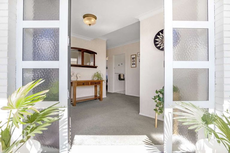 Photo of property in 25 Hillcrest Road, Otumoetai, Tauranga, 3110