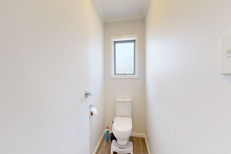 Photo of property in 44 Margaret Shields Avenue, Aotea, Porirua, 5024