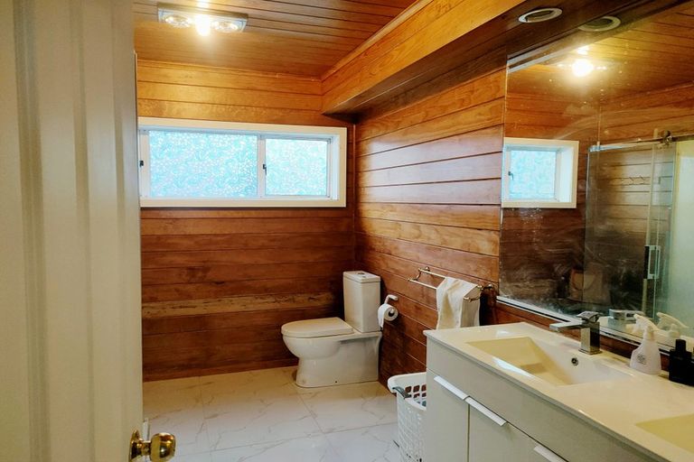 Photo of property in 64 Bleakhouse Road, Bucklands Beach, Auckland, 2014