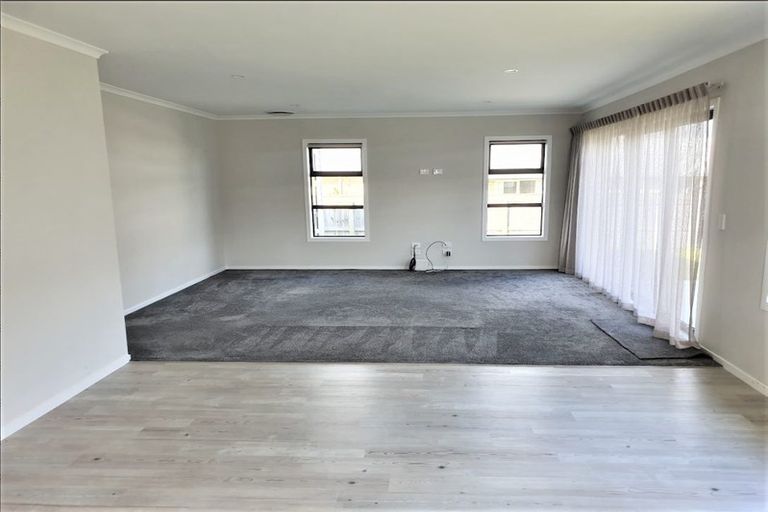 Photo of property in 51 Buddle Road, Wallaceville, Upper Hutt, 5018