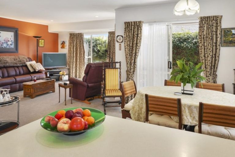 Photo of property in 12a Heihei Place, Paraparaumu, 5032