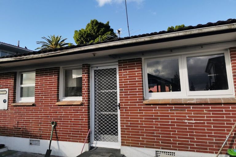 Photo of property in 2/58 Puhinui Road, Papatoetoe, Auckland, 2104