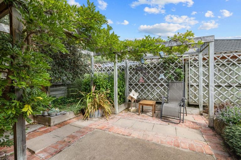 Photo of property in 7 Malthouse Lane, Heathcote Valley, Christchurch, 8022