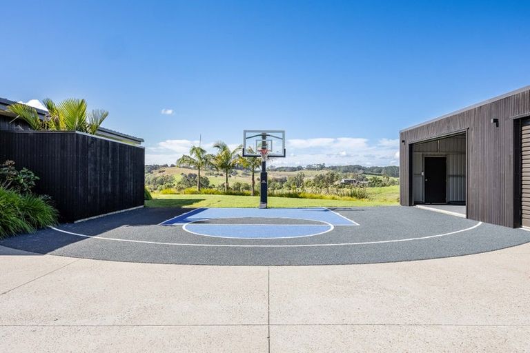 Photo of property in 55 Hull Road, Waitoki, Kaukapakapa, 0871