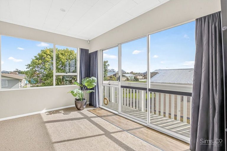 Photo of property in 18 Exeter Crescent, Springvale, Whanganui, 4501