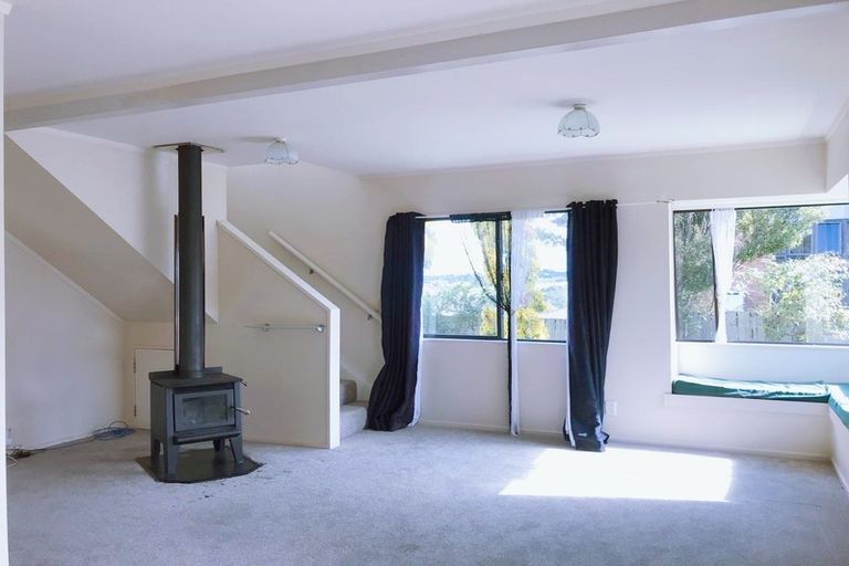 Photo of property in 12 Greville Road, Pinehill, Auckland, 0632