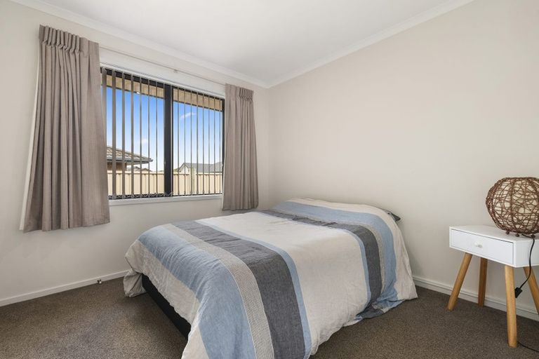 Photo of property in 25 Hamon Place, Pukehangi, Rotorua, 3015