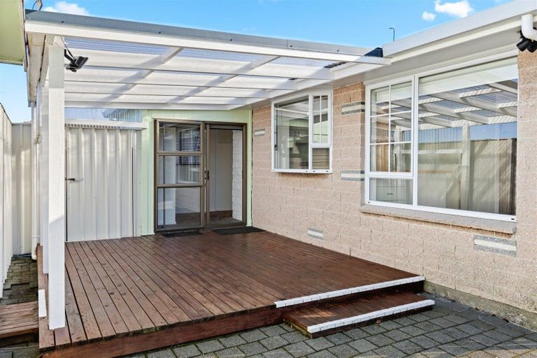 Photo of property in 38 Lyndhurst Street, Westport, 7825