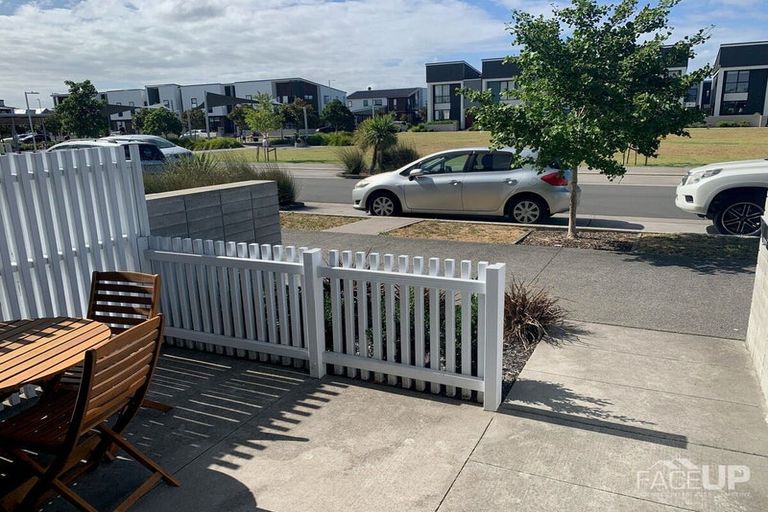 Photo of property in 13 Rangihina Road, Hobsonville, Auckland, 0616