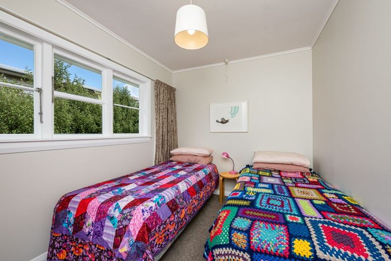Photo of property in 22 Raroa Terrace, Tawa, Wellington, 5028