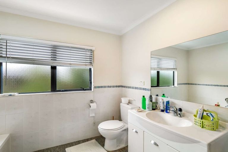 Photo of property in 5/102 Greenhithe Road, Greenhithe, Auckland, 0632