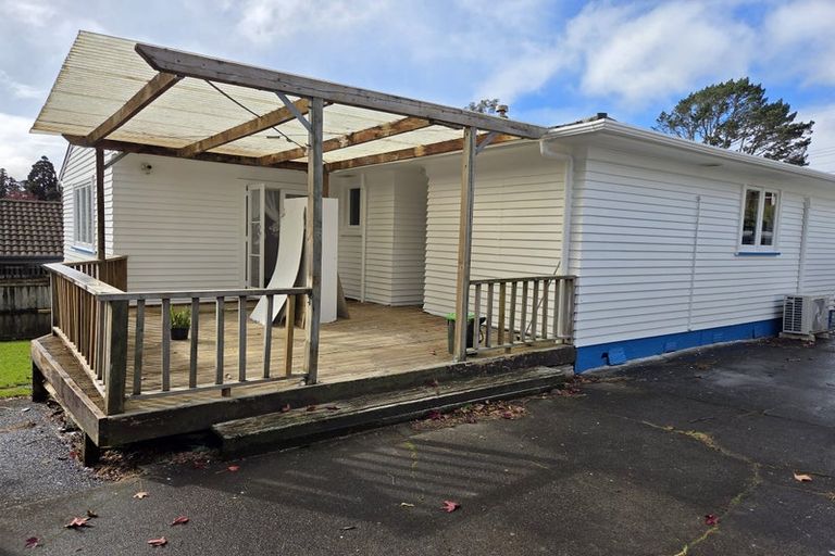 Photo of property in 26 Blease Street, New Lynn, Auckland, 0600