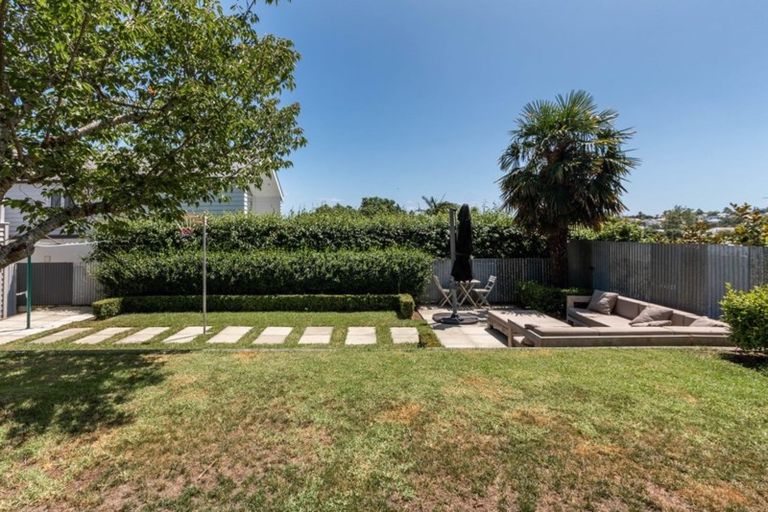 Photo of property in 17 Grosvenor Street, Grey Lynn, Auckland, 1021