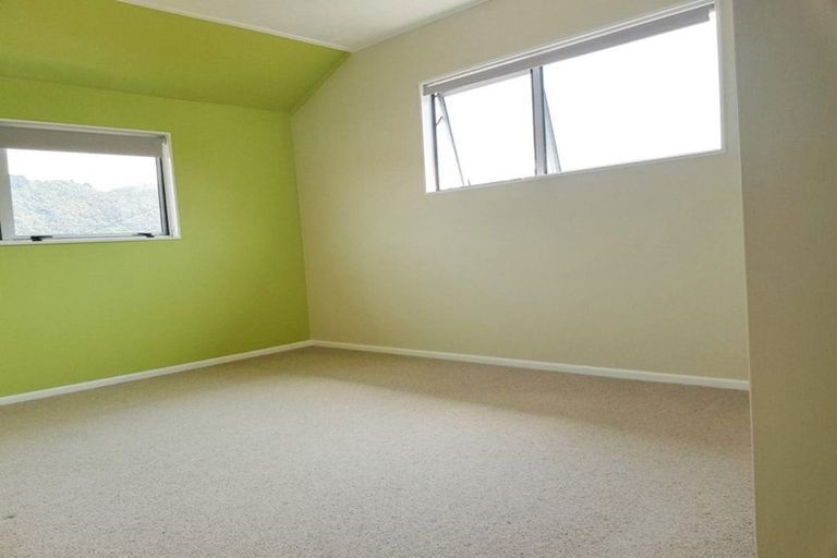 Photo of property in 20 Holyoake Crescent, Avalon, Lower Hutt, 5011