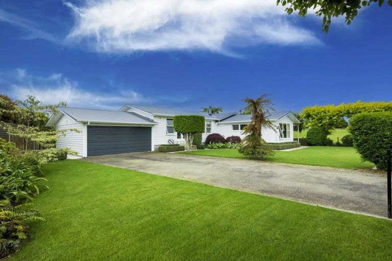 Photo of property in 147 Koputaroa Road, Levin, 5575