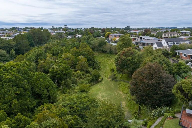 Photo of property in 8f Nevada Drive, Merrilands, New Plymouth, 4312