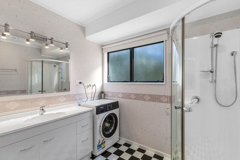 Photo of property in 2 Judena Place, Pukete, Hamilton, 3200