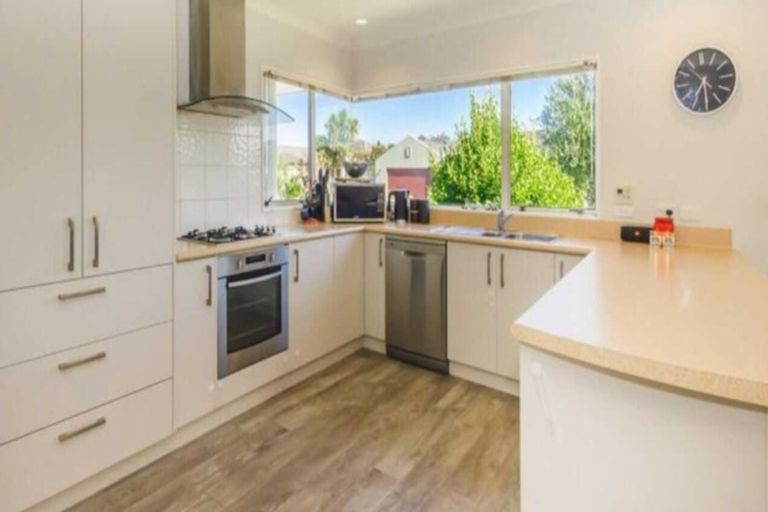 Photo of property in 34 Regent Drive, Paraparaumu Beach, Paraparaumu, 5032