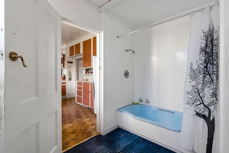 Photo of property in 12 Jeypore Street, Berhampore, Wellington, 6023