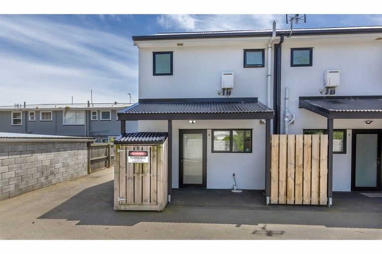 Photo of property in 8/9 Sherborne Street, St Albans, Christchurch, 8014