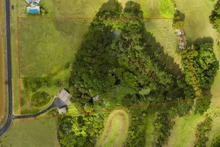 Photo of property in 6 Nandina Lane, Pukekohe, 2120