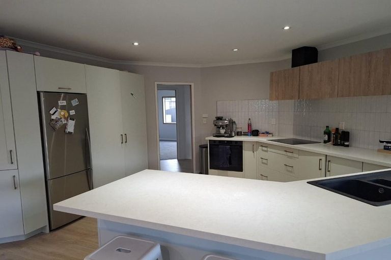 Photo of property in 27 Cranbrook Place, Rototuna North, Hamilton, 3210